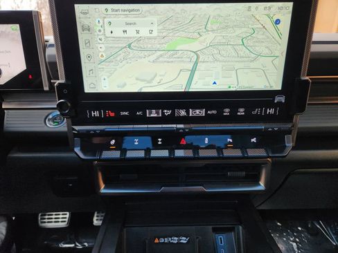 Used 2024 GMC Hummer EV 3X w/ Extreme Off-Road Package image 16