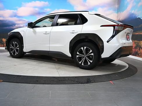 Used 2024 Toyota bZ4X XLE image 6