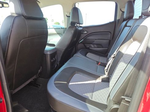 Used 2017 Chevrolet Colorado Z71 image 21