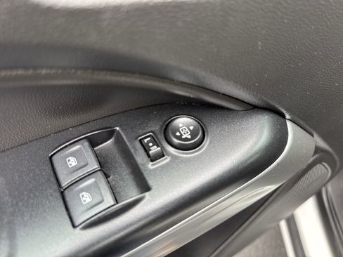 Used 2020 Chevrolet Colorado LT w/ Safety Package AWD/4WD image 13