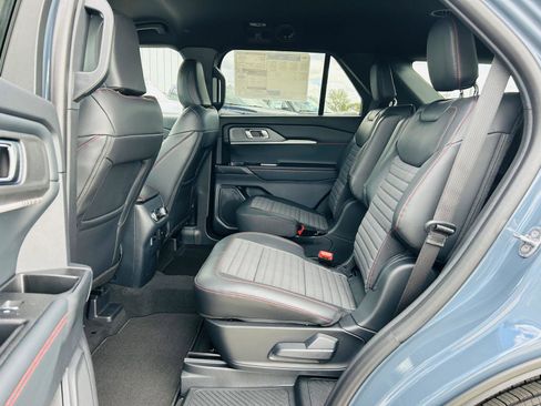 New 2026 Ford Explorer ST-Line image 32