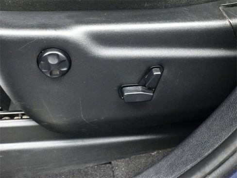 Used 2020 Jeep Grand Cherokee Limited w/ Luxury Group II image 18