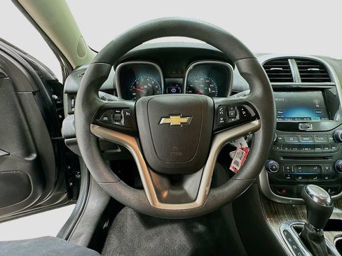 Used 2016 Chevrolet Malibu LT w/ Power Convenience Package FWD image 11