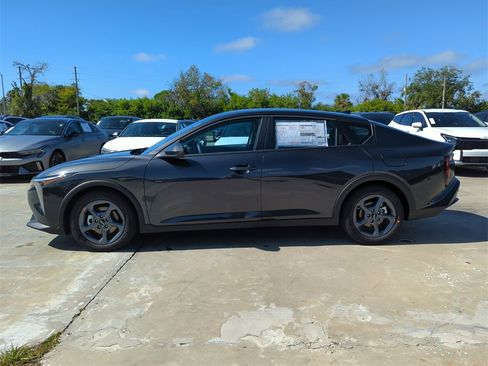 New 2025 Kia K4 LXS image 5