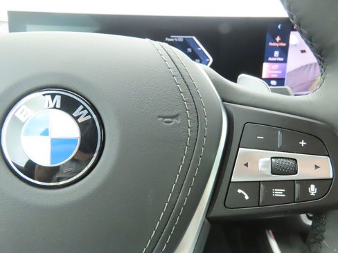 Used 2026 BMW X5 sDrive40i w/ Parking Assistance Package image 13