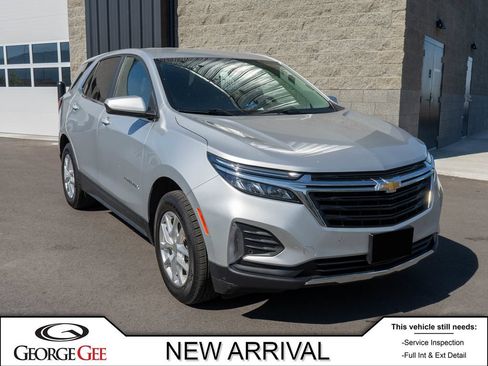 Used 2022 Chevrolet Equinox LT AWD/4WD image 1