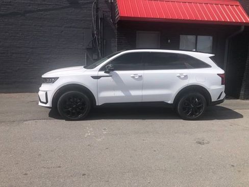 Used 2021 Kia Sorento SX image 4