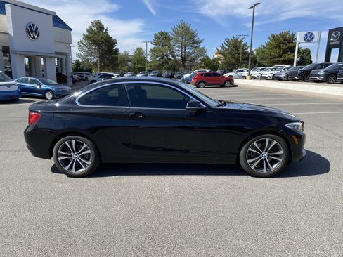 Used 2017 BMW 230i Coupe RWD image 40