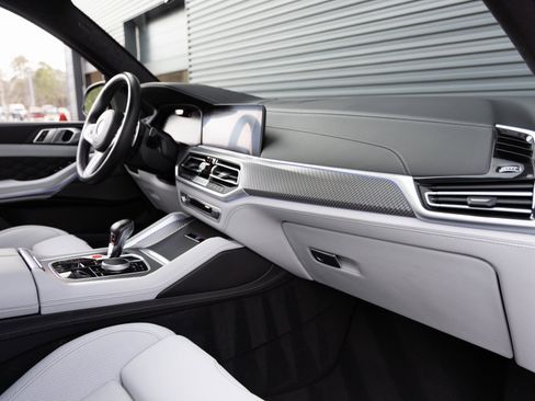 Used 2022 BMW X5 M w/ Competition Package 2 image 34