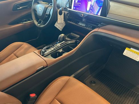 New 2026 Toyota Crown Signia Limited image 14