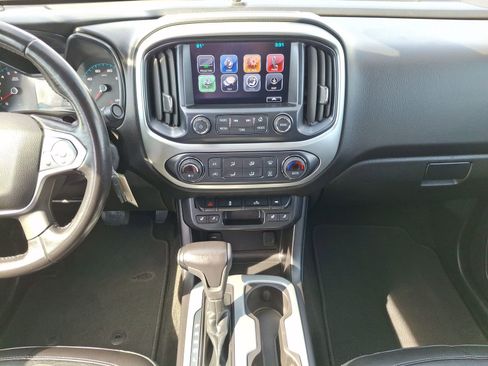 Used 2017 Chevrolet Colorado LT w/ Luxury Package, Chrome AWD/4WD image 11
