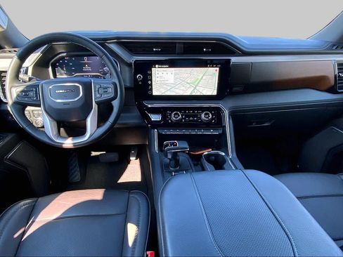 Used 2024 GMC Sierra 1500 Denali w/ Denali Reserve Package AWD/4WD image 14