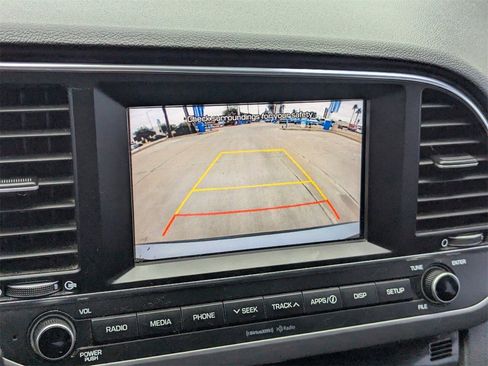 Used 2018 Hyundai Elantra Value Edition image 25