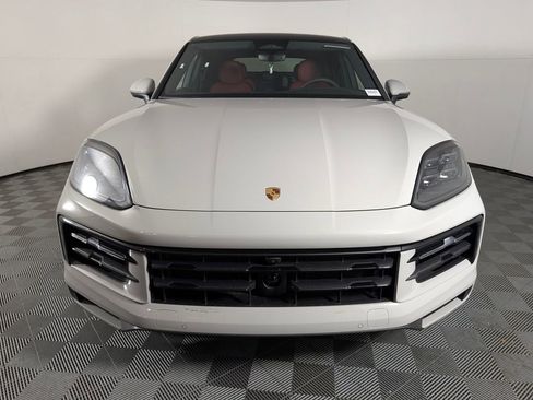New 2026 Porsche Cayenne Coupe AWD/4WD image 10