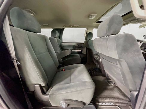 Used 2022 Toyota Sequoia TRD Sport AWD/4WD image 29