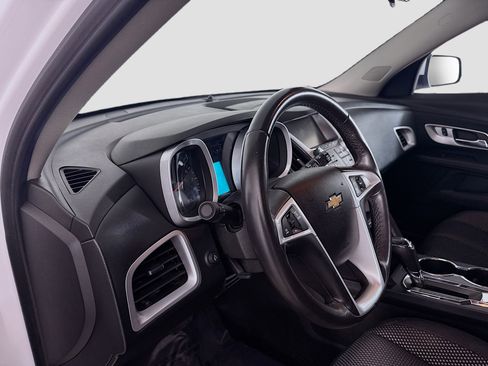 Used 2017 Chevrolet Equinox LT w/ Convenience Package image 22