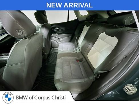 Used 2025 Chevrolet Trax LS w/ LS Convenience Package FWD image 21