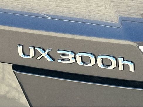 New 2026 Lexus UX 300h FWD image 22
