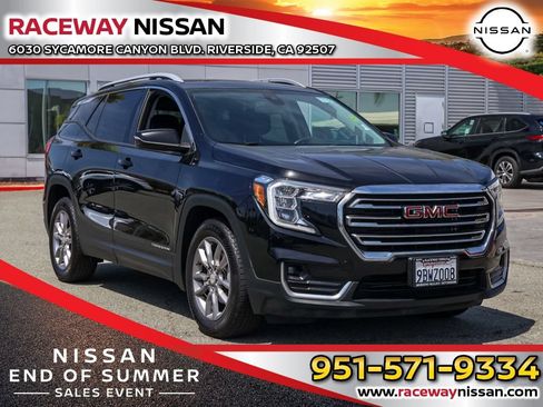 Used 2022 GMC Terrain SLT FWD image 1