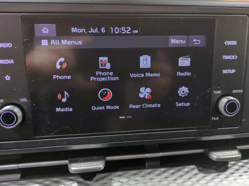 Certified 2024 Kia Carnival LX FWD image 25