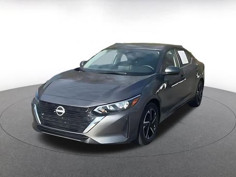 Used 2025 Nissan Sentra SV image 7