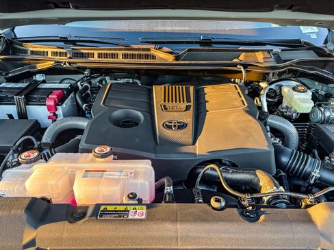 New 2026 Toyota Tundra Platinum AWD/4WD image 14