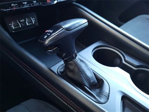 Certified 2023 Dodge Durango GT image 12