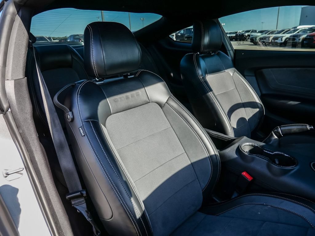 Used 2020 Ford Mustang Shelby GT350 w/ Technology Package RWD image 13