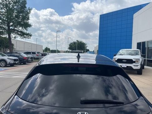 Used 2025 Honda HR-V EX-L image 6