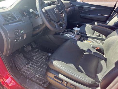 Used 2023 Honda Passport EX-L image 9