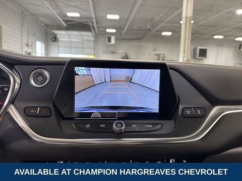 Used 2022 Chevrolet Blazer LT FWD image 19