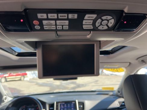 Used 2017 Honda Pilot Elite image 24