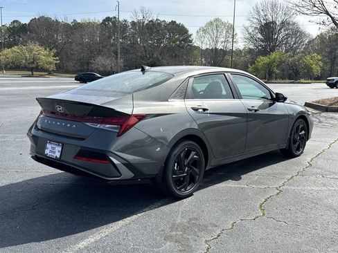 New 2026 Hyundai Elantra SEL Sport image 7