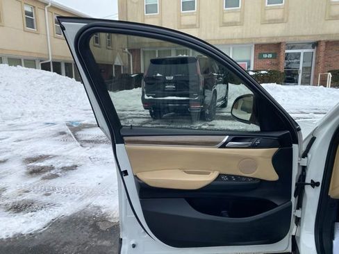 Used 2017 BMW X3 xDrive28i image 23