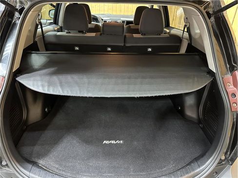 Used 2013 Toyota RAV4 LE image 24