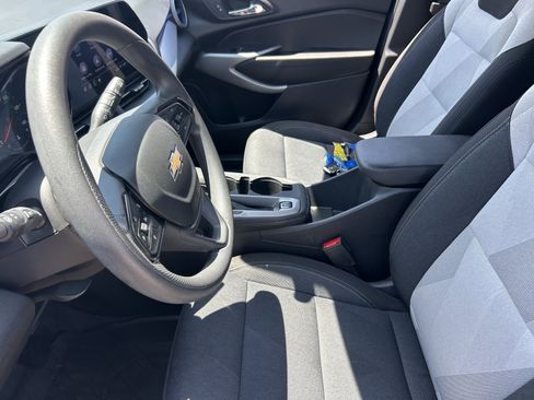 Used 2024 Chevrolet Trax LS w/ Driver Confidence Package FWD image 13