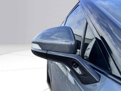 Used 2022 Rivian R1T Adventure image 9