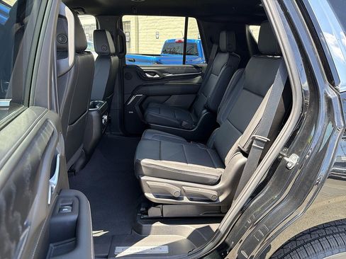 Used 2024 GMC Yukon Denali AWD/4WD image 24