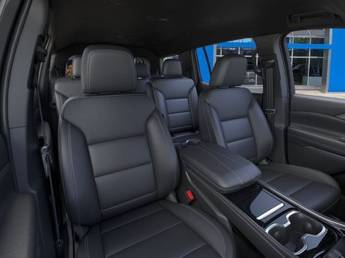 New 2026 Chevrolet Traverse LT w/ LPO, Floor Liner Package AWD/4WD image 16