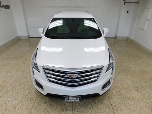 Used 2018 Cadillac XT5 AWD image 11