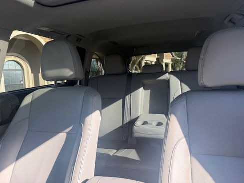 Used 2019 Toyota Highlander XLE image 15