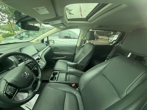 Used 2025 Honda Odyssey EX-L image 2