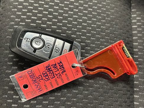 Used 2025 Ford Escape ST-Line Select w/ Tech Pack #2 AWD/4WD image 36