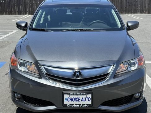 Used 2014 Acura ILX w/ Technology Package FWD image 2
