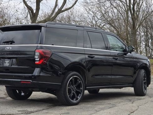 Used 2022 Ford Expedition Max Limited image 17