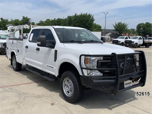 Used 2022 Ford F350 XL w/ Power Equipment Group AWD/4WD image 4