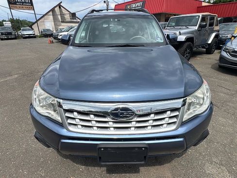 Used 2013 Subaru Forester 2.5X Premium w/ Plus Pkg AWD/4WD image 2