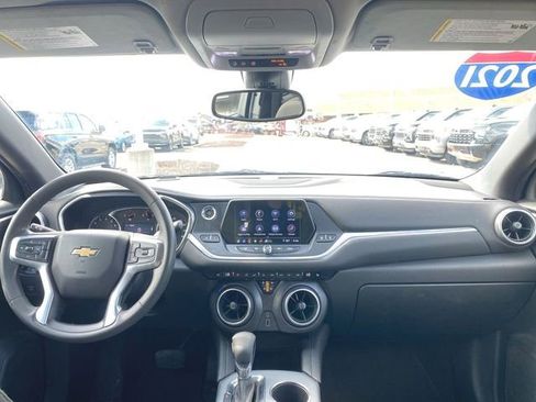 Used 2021 Chevrolet Blazer LT FWD image 19