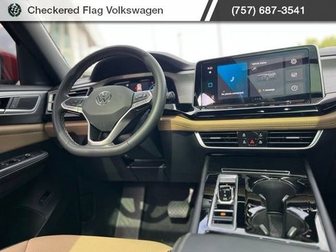 Used 2024 Volkswagen Atlas Cross Sport SE FWD image 30