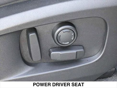 Used 2023 Jaguar F-PACE S image 32